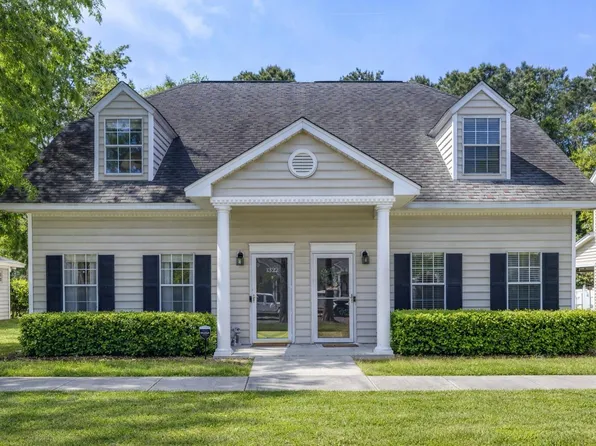 1322 Fenwick Plantation Rd, Johns Island, SC 29455