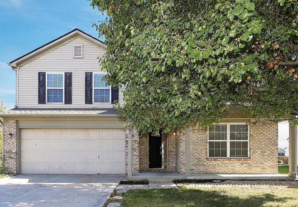 1051 Pine Ridge Way