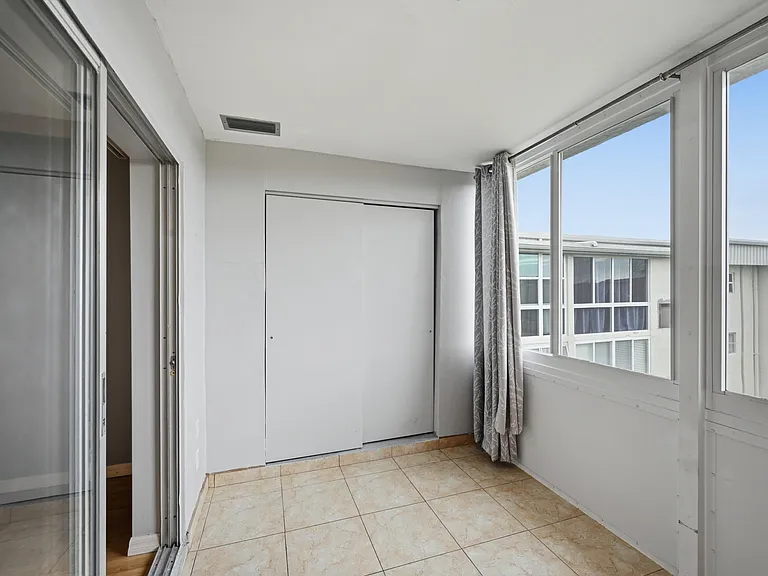 130 NE 26th Ave #4090 — Photo 19