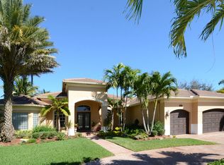 13809 SW 43rd St, Davie, FL 33330
