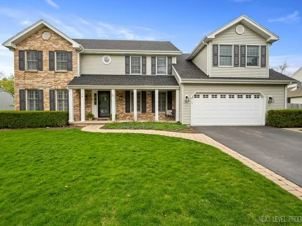 718 W Lane Rd, Geneva, IL 60134