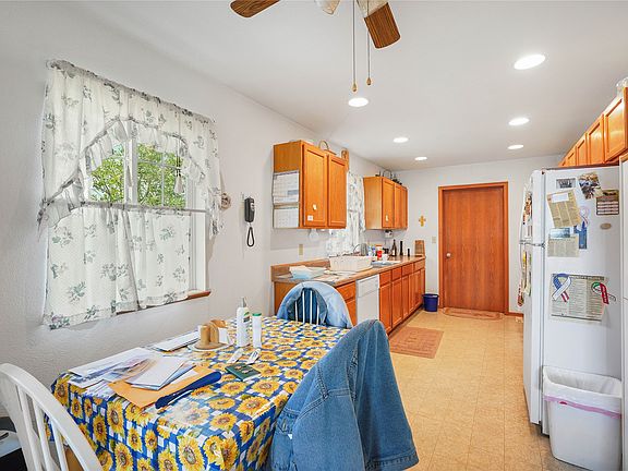 5th image of 7855 Bartmess Dr
