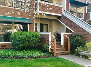 901 Russell Ave APT 145, Santa Rosa, CA 95403