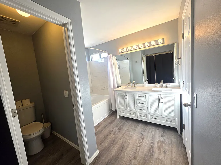 Main bathroom