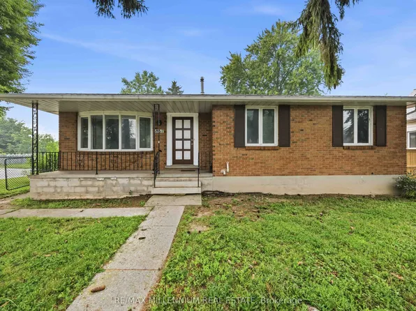 867 Wellington St, Sarnia, ON N7T 1J4