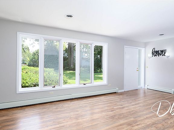 5th image of 104 Walden Ln
