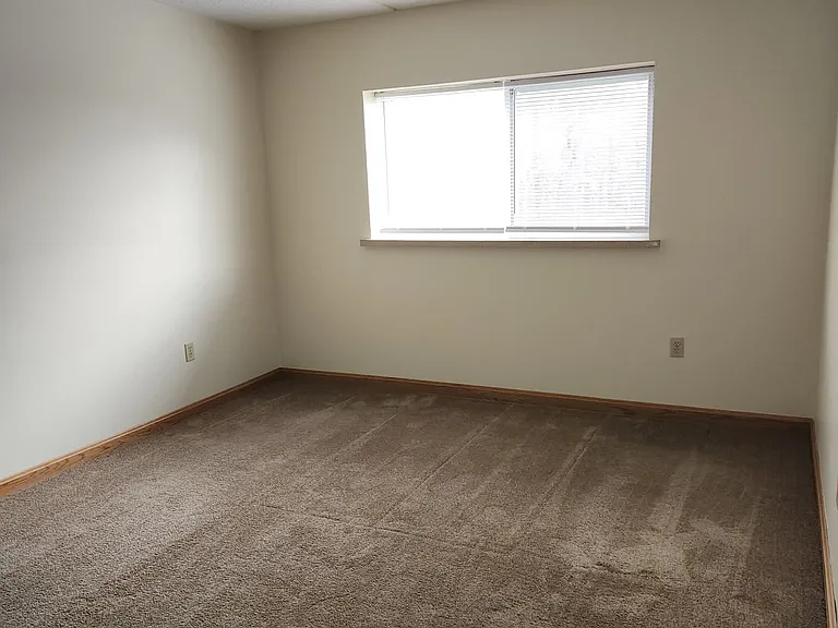 215 Independence Ln #D9 — Photo 5