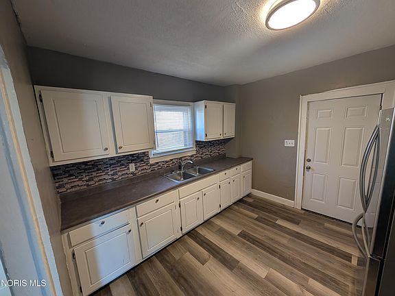 5th image of 1118 Alldays Ave