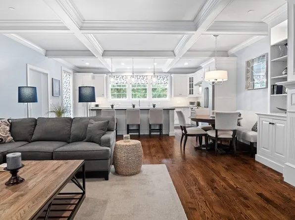 172 State St Unit 4, Newburyport, MA 01950