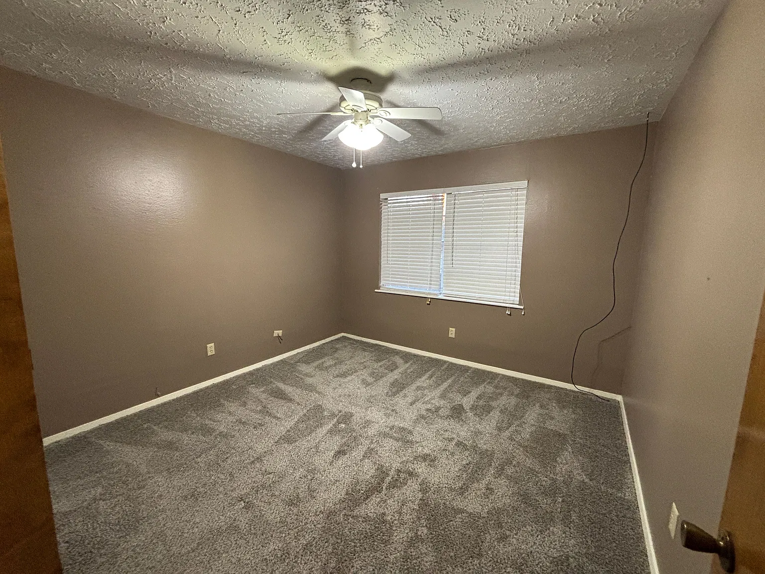 2 bed, 1.0 bath, $875 — Photo 4