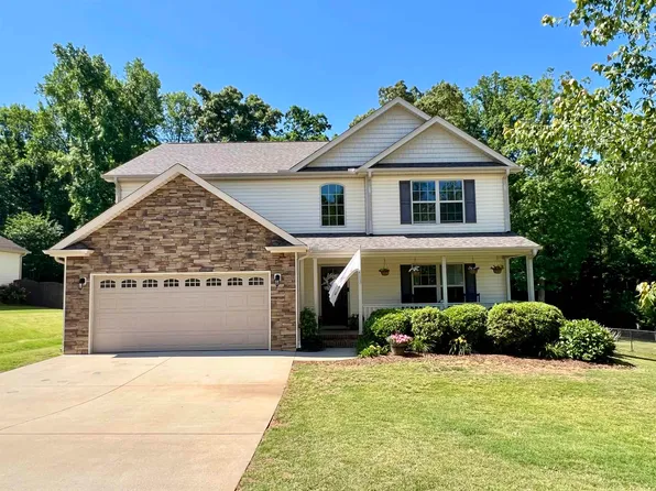 128 Fagans Creek Dr, Inman, SC 29349
