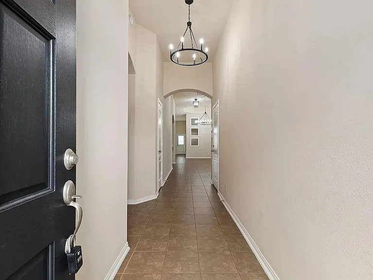 16007 David Hill Ln — Photo 3