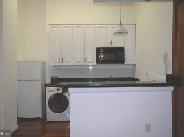 1125 12th St NW APT 83, Washington, DC 20005