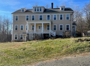 5 Wildwood Ln #E, Goshen, MA 01032