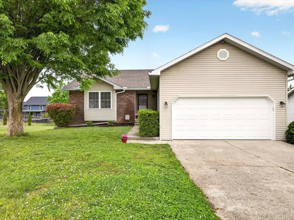 4589 S Hummingbird Ct, Bloomington, IN 47401