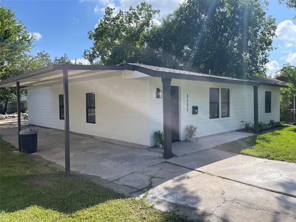 5123 Willow Glen Dr, Houston, TX 77033