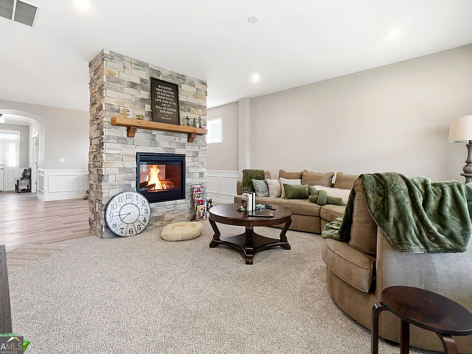 158 Laurel Farms Ln