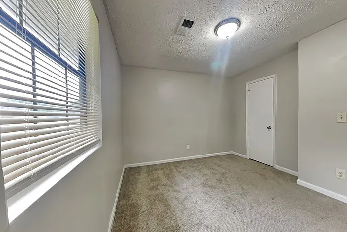 2093 Drake Ct — Photo 12