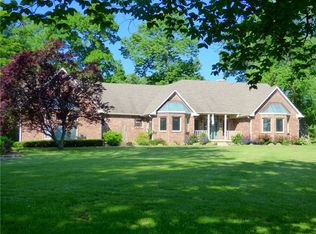 5370 S Hilltop Farms Dr, Franklin, IN 46131