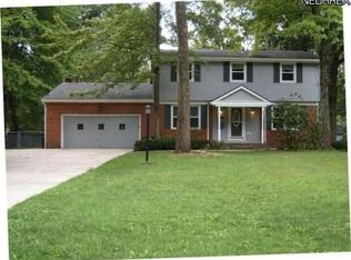 261 Chapel Ln, Canfield, OH