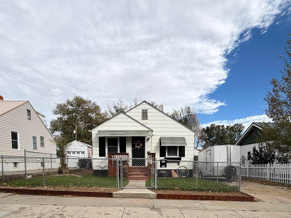 1st image of 605 12th St