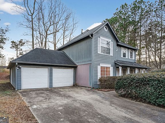 2nd image of 2750 Thornbury Way