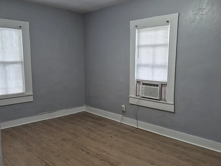 3222 Warrington St — Photo 11