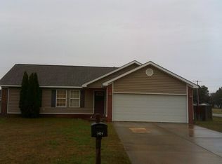 101 Dorton St, Bay, AR 72411