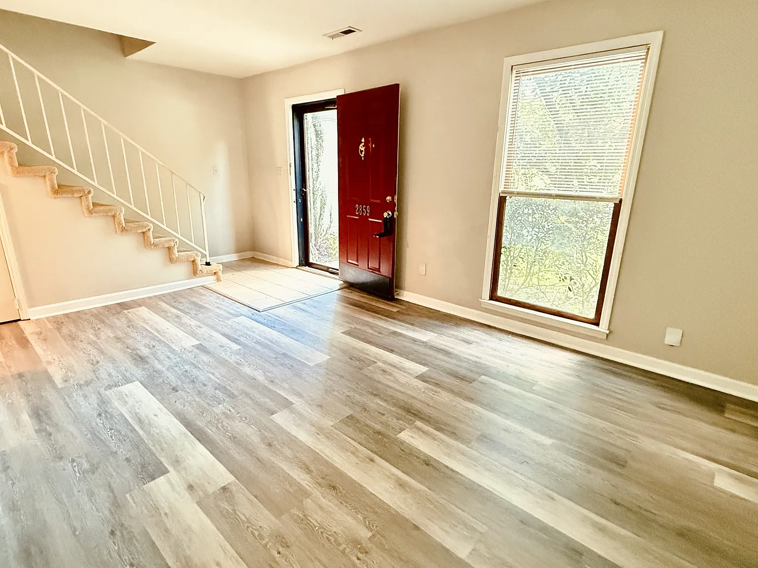 2 bed, 2.5 bath, 1318 sqft, $1,195 — Photo 3