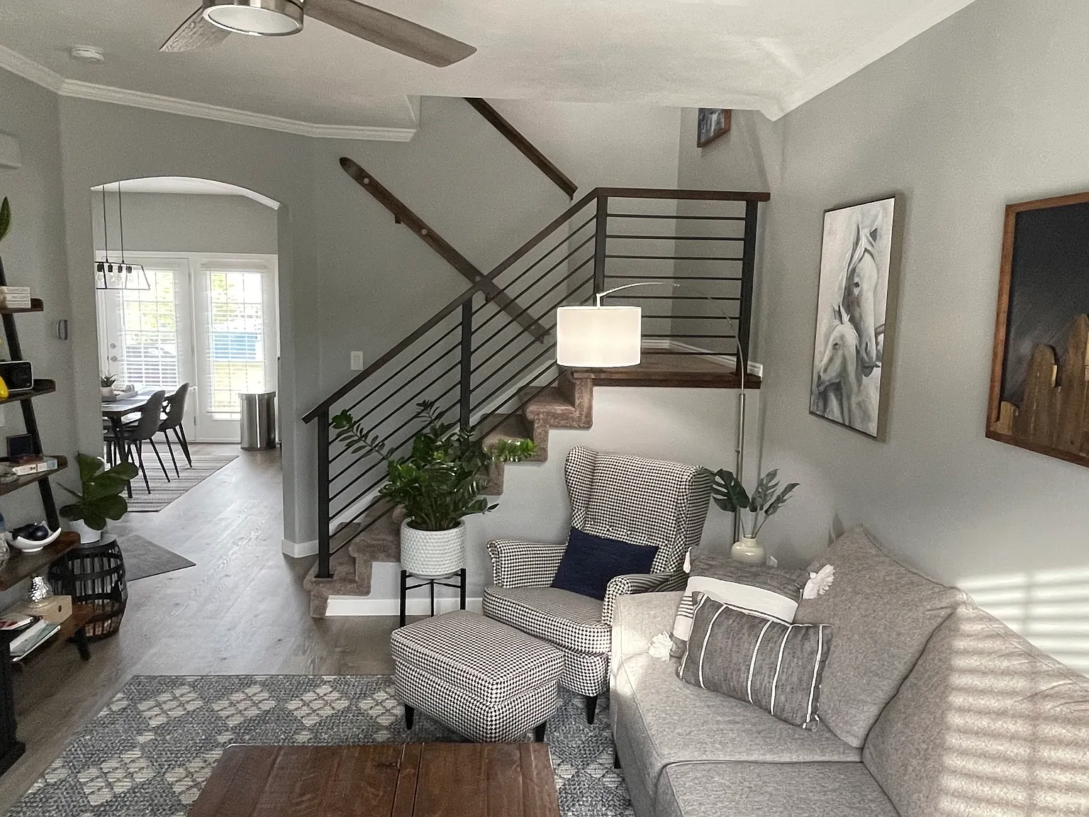 3 bed, 2.5 bath, 1320 sqft, $2,300 — Photo 2