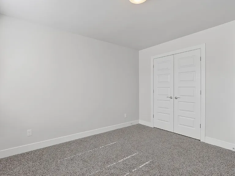 2233 Sandstone Pl — Photo 25