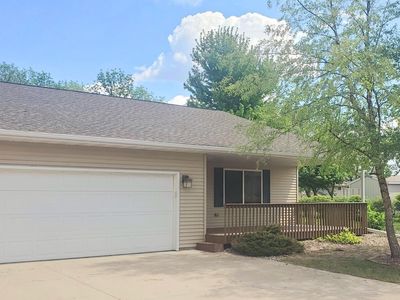 413 River Bluff Dr, Windom, MN, 56101