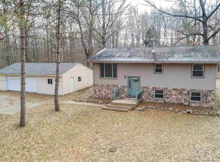 4858 E Shaffer Rd, Midland, MI 48642