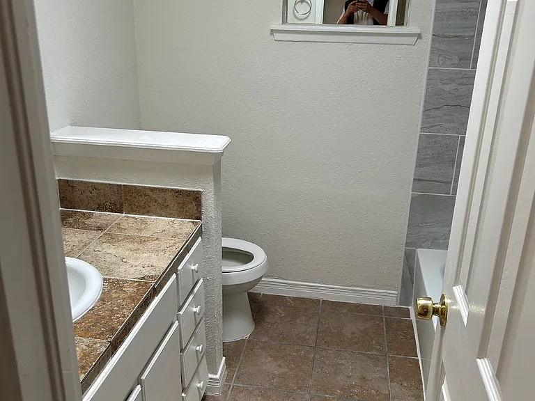 6644 Mariposa Dr — Photo 28