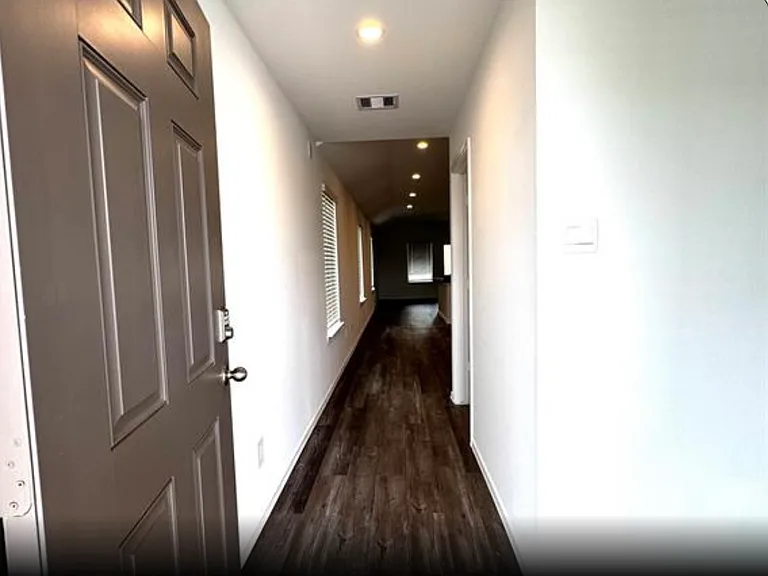 24330 Saddlestone Green Dr — Photo 4