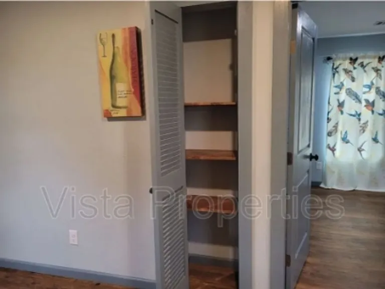 6503 Elmwood St — Photo 12