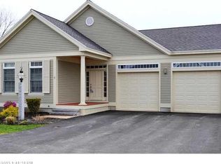 4 Heron Point Rd, Falmouth, ME 04105
