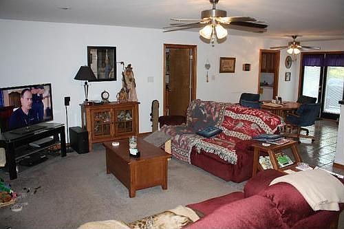 4th image of 375 County Road 4349