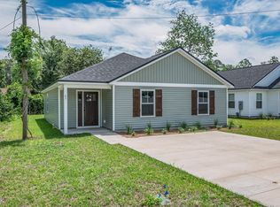 8 Melody Ln, Crawfordville, FL 32327