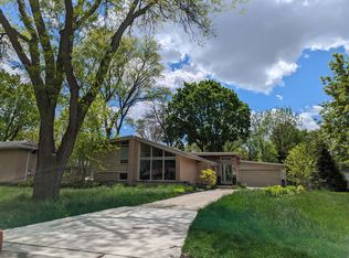 321 Ferndale Rd, Glenview, IL 60025