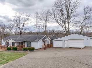 152 Ella Dr, Shepherdsville, KY 40165