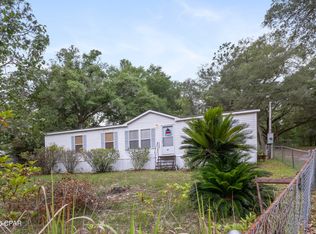 63 Cherokee Cir, Defuniak Springs, FL 32433