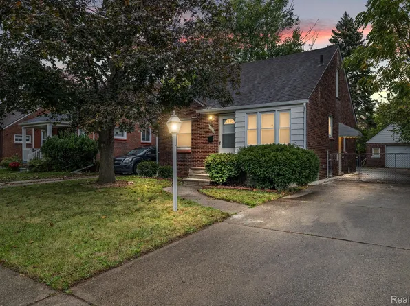 19200 Hickory St, Detroit, MI 48205