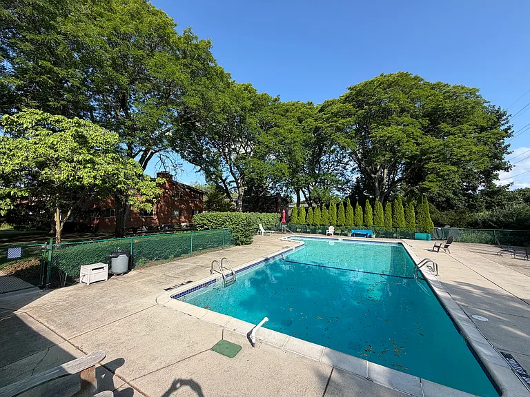 946 N Adams Rd #3 — Photo 15