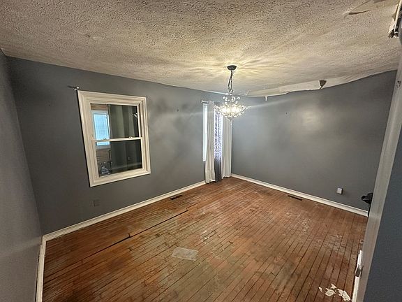 4th image of 107 Rhododendron Trl