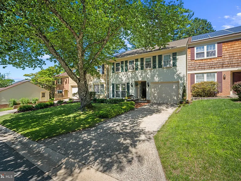 9405 Chatteroy Pl — Photo 3