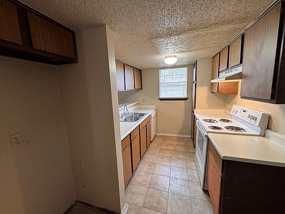 4th image of 8217 S Klein Ave