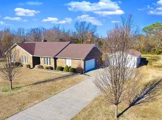 5255 Tuck Rd, Paducah, KY 42001