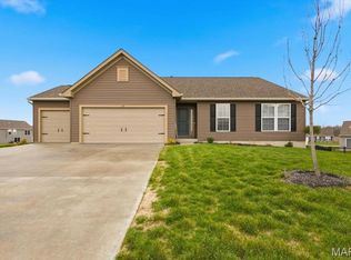 121 Yellowstone Dr, Troy, MO