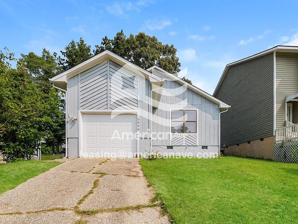 5944 Laguna Dr